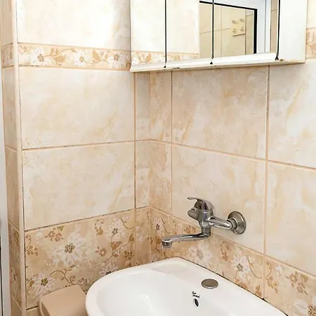 Comfortable 2br Maisonette Near Center By Flat Manаger *